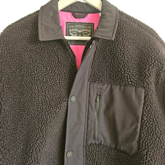 Levi's Buchanan Sherpa Men's Jacket Size Small Black Meteorite Pink - Picture 8 of 16
